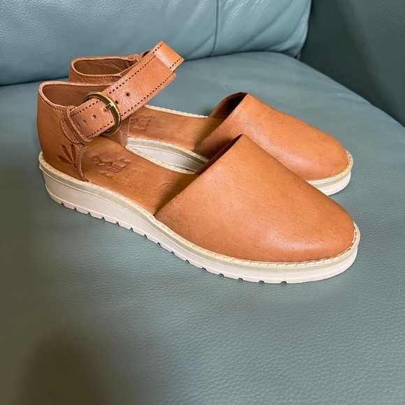 Piper & Scoot Shoes - Sols x Piper & Scoot Kylee Sandals